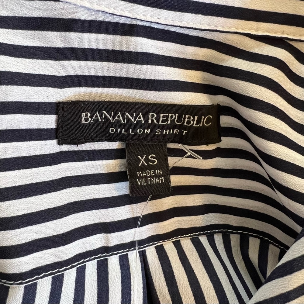 Banana Republic Dillon Stripe Ruffle Sleeve Blouse size XS - Picture 3 of 8